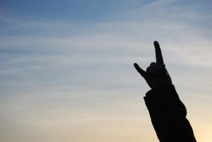 corna or mano cornuta, Hand gesture